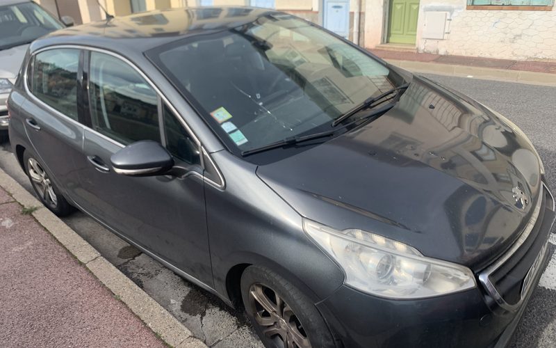 Foto de un coche descrito por su dueño antes de la tasación